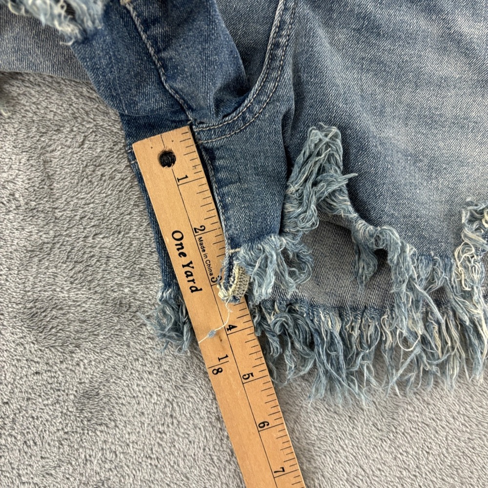 Altar'd State Denim Cutoff Short Womens 31 Medium Wash Frayed Scarf Belt 24020AS - Picture 9 of 11